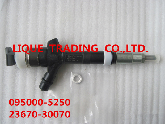 China DENSO CR Common Rail Injector 095000-5250, 095000-5251, 9709500-525 for TOYOTA 23670-30070 supplier