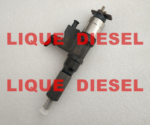 China DENSO Fuel injector 8-98151856-0 095000-8970 8981518560 0950008970 8981518562 0950008972 8981518561 0950008971 supplier