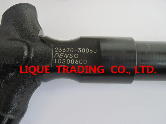 DENSO Genuine Common rail injector 095000-5880,095000-5881 , 9709500-588 for TOYOTA fuel injector 23670-30050 supplier